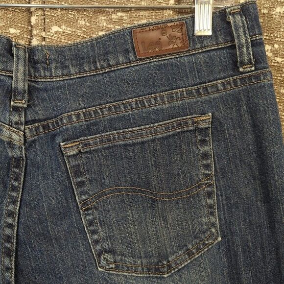 Lee Relaxed Bootcut At The‎ Waist Dark Wash Blue Denim Jeans Women's 16 Short - Picture 6 of 12